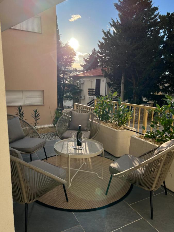 Ferienwohnung Sunset Huus Starigrad Paklenica Exterior foto